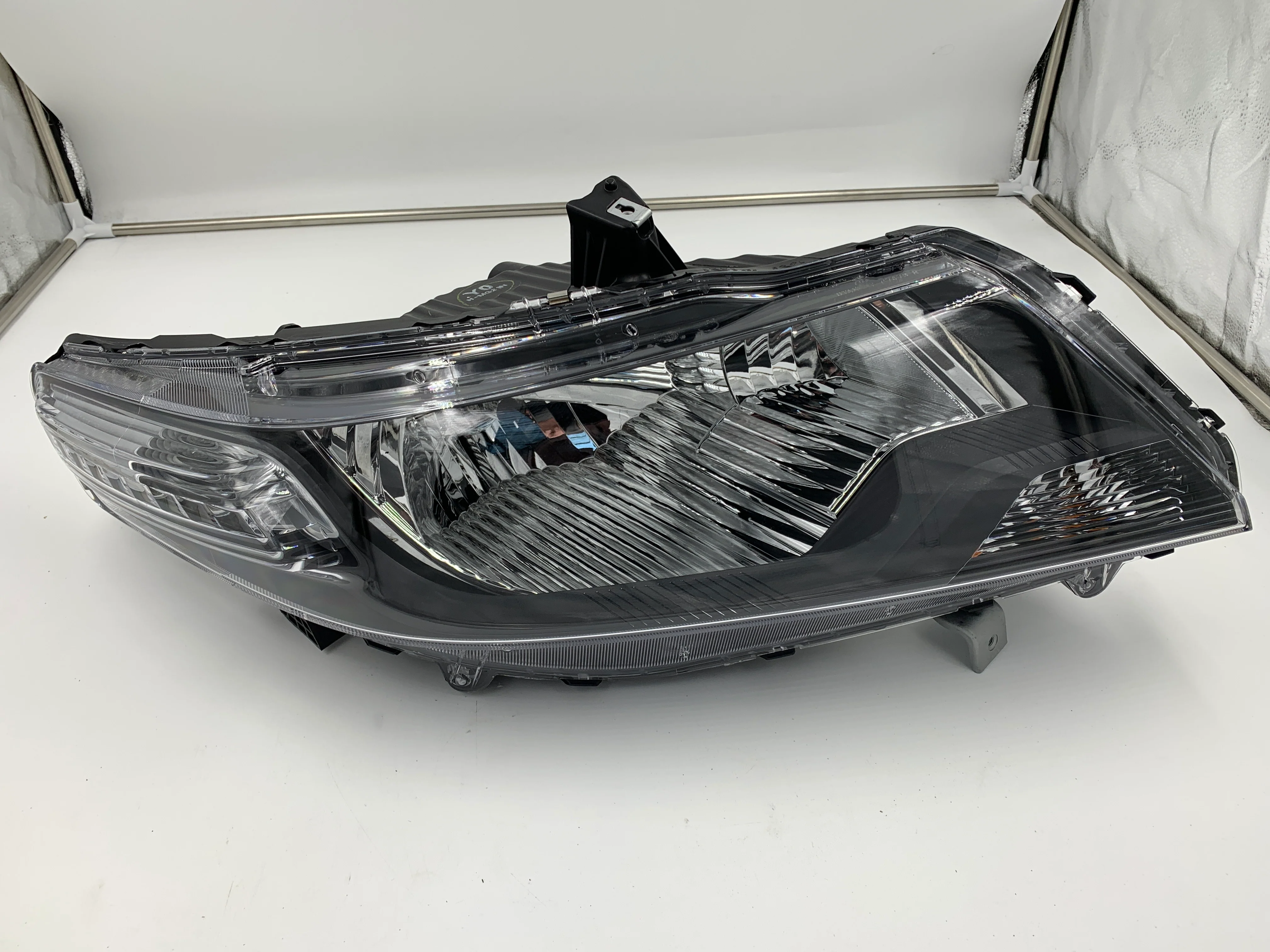 HEADLIGHT ASSY., R. | 33100TM0Y01 | honda car part