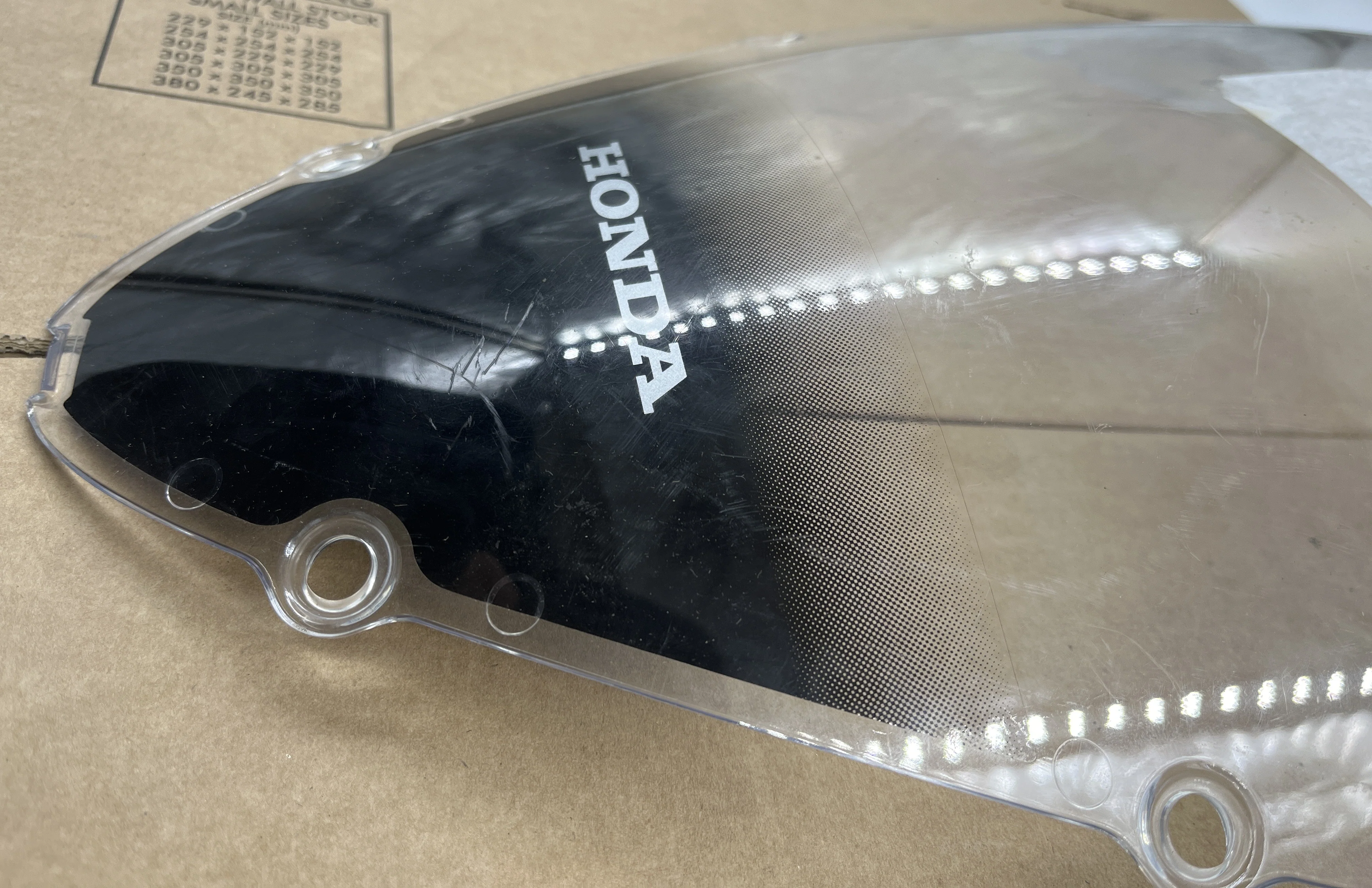 Honda CBR600F Windscreen 34250-MBWA-20ZA - Image 2