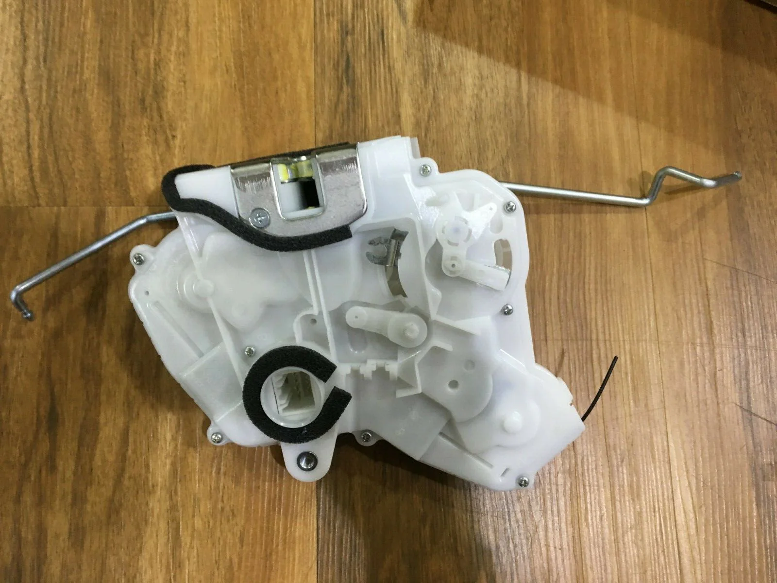Genuine Honda Civic Right Hand Rear Power Door Latch Assembly 72610SMGE03
