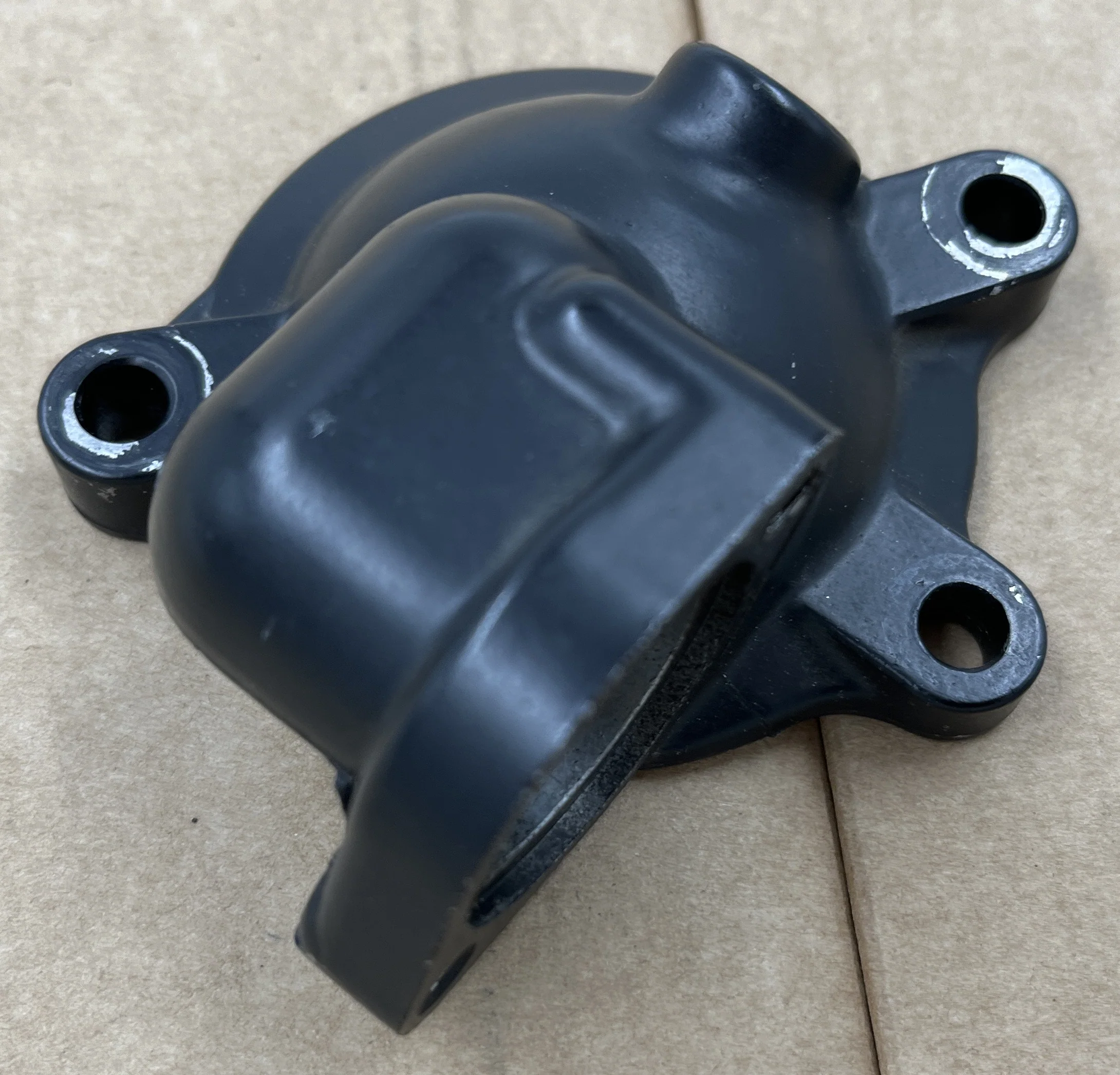 Honda VF750 Thermostat Cover 19315-MB0-770